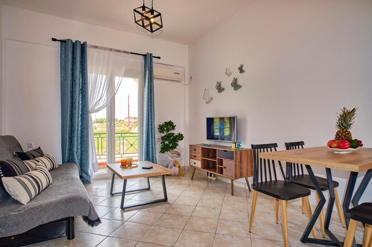 Logas Beach Studios Peroulades  ภายนอก รูปภาพ