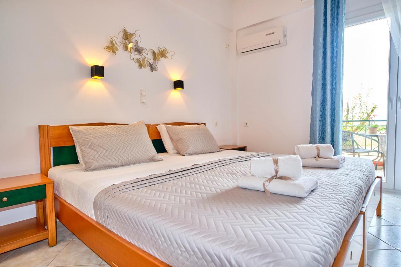 Logas Beach Studios Peroulades  ภายนอก รูปภาพ